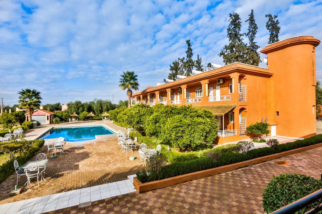 Complexe El Bassatine Beni Mellal Exterior foto